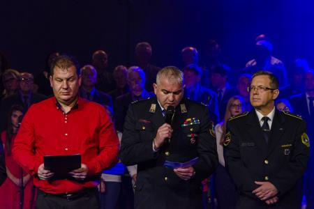 Božično novoletni koncert – v sliki 80